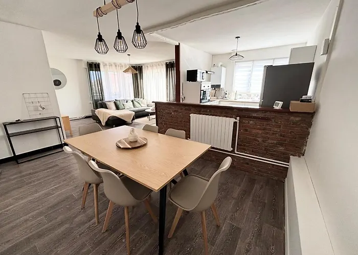Appartement Spacieux Et Lumineux, 3 Chambres A Coudekerque-Branche